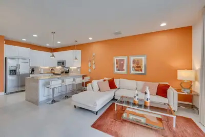 Image de Townhome w/ Lanai ~ 9 Mi to Disney!