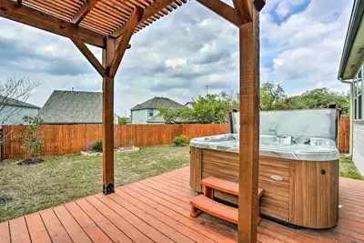 Image de San Antonio Vacation Rental w/ Hot Tub, Yard!