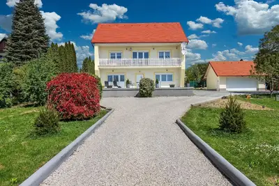 Image de Appartement de vacances Cserszegtomaj pour 1 - 4 personnes avec 2 chambres à coucher - Maison de vac