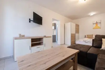 Image de Apartments Mira - Comfort One Bedroom Apartment with Terrace A4
