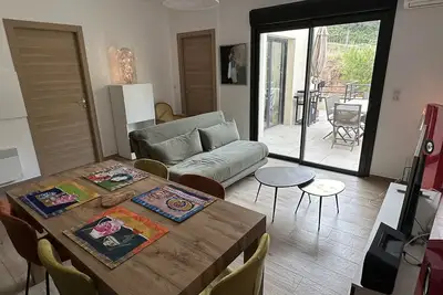 Image de Appartement T2 neuf avec belle terrasse, Ă 800 m du centre ville et de la plage