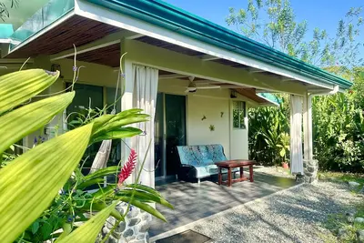 Image de Recently Constructed Modern 1 Bedroom Vacation Home
