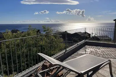 Image de Villa bellevue, neuve, 6 pax, pisc. Privée chauffée, vue mer 180°