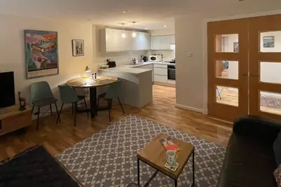 Image de Spacious Art Flat in Glasgow's West End