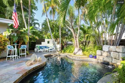 Image de Pool & Parking, & Pet Friendly - Hidden Oasis