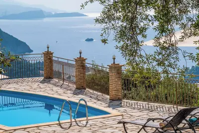 Image de Apolis Executive Villa