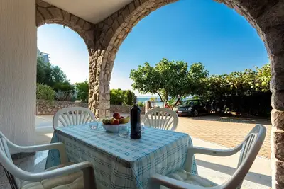 Image de Appartement a seulement 100 m de la plage de Porat, avec climatisation, WiFi et parking gratuit