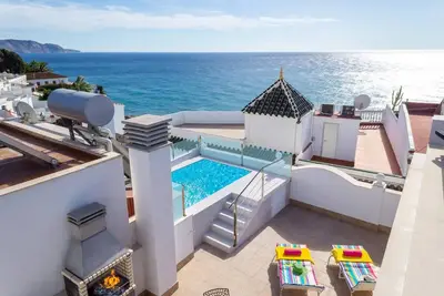 Villa Carabeo by Villa Plus