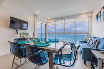 Image de Favorite Place by the Ocean.