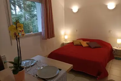 Image de Studio dans Résidence avec Piscine  B29