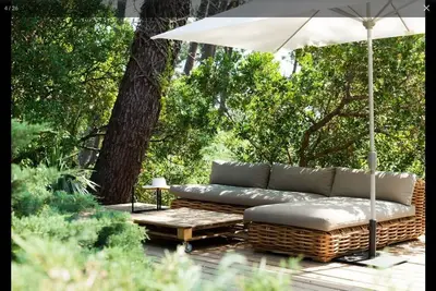 Image de Luxury villa with heated pool and pond view. The Canon