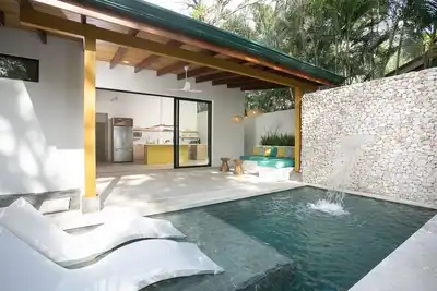 Image de Comfortable and close to the beach in Guiones