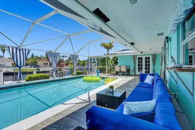 Image de Heated Pool-Waterfront 4bd Villa: Deck&Bbq