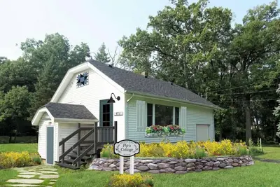 Image de Cozy Delavan Lake Cottage - Walk to Beach\/Boat Launch. 8 Minutes to Lake Geneva!