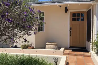 Image de Ojai Vallerio Cottage: Peaceful Ojai Retreat with lovely grounds and garden