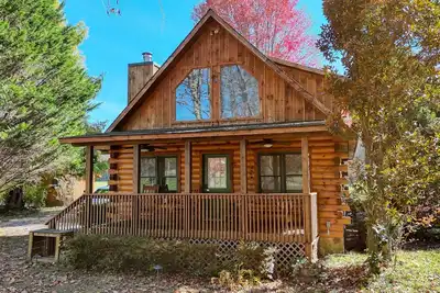 Image de Creekside Duck Cabin - Creek Front- Fire Pit