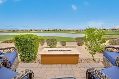 Image de Stunning Views of the Golf Course
