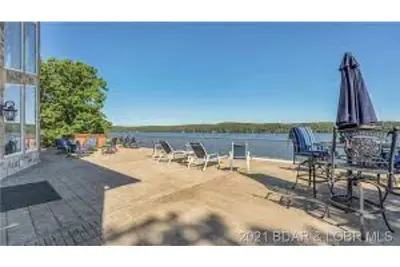 Image de Lakefront Mansion w/ SwimSpa&Dock sleeps 20