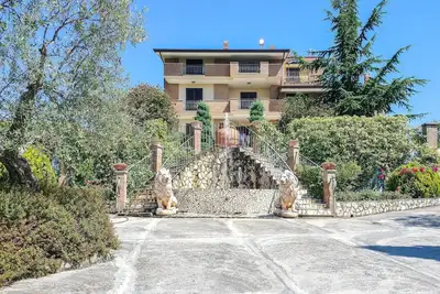Image de Belle maison à Caiazzo avec WiFi