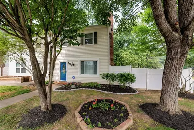 Image de Charming Charlottesville Home 5 Minutes from Uva Grounds and Hospital