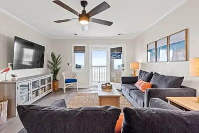 Image de 🌊 Pool open- Oct! Oceanfront-All linens Incld-Stocked Kitchen