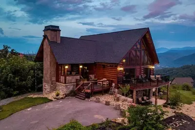 Image de The Cloud 9 Lodge-Wedding and Vacation Destination