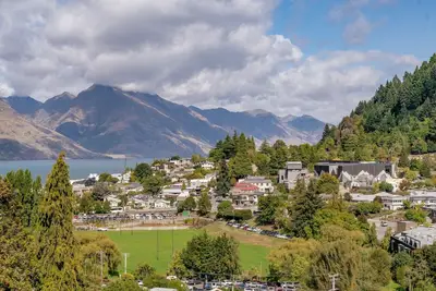 Image de Diamond Destination Zqn 6 - Lake & Mountain Views