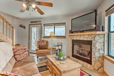 Image de Medicine Park Cabin Rental w/ Mountain View