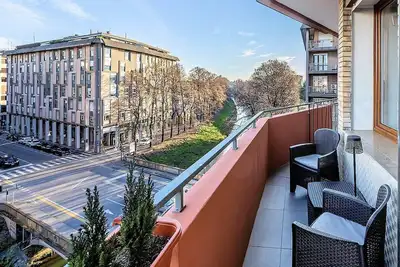 Appartamento Antenore: A modern and graceful apartment situated in a central location, at a short distance from the main tourist attractions of the city, with Free Wi-Fi.