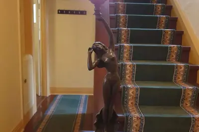 Image de Amazing 1934 deco house.