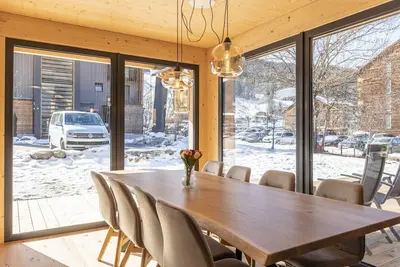 Image de Garden Suite with Pool and Sauna for 8 people