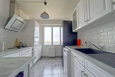 Image de Superbe T3 proche plage avec loggia, Wifi, bien décoré