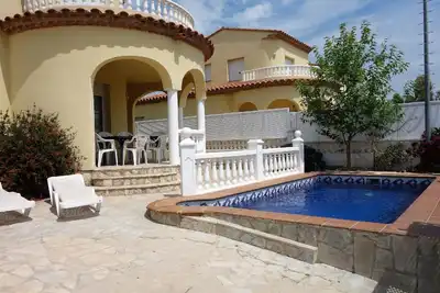 Image de Maison de vacances L'Ametlla de Mar pour 1 - 7 personnes avec 3 chambres à coucher - Maison de vacan