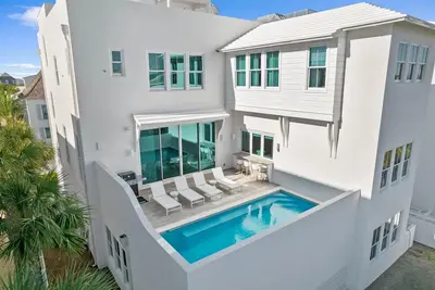 Image de Fall Getaways Available! Private Pool! 9 Adult Bikes! Elevator!