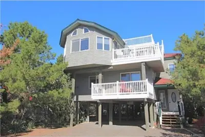 Image de 4 Bedroom Ocean Side Home in Barnegat Light!