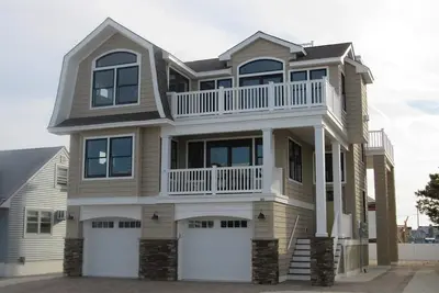 Image de 5 bedroom accommodation in Surf City