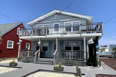 Image de Stunning apartment in Surf City with 3 Bedrooms, Internet and WiFi