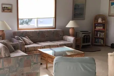 Image de Classic Beach Home with Hot Tub!