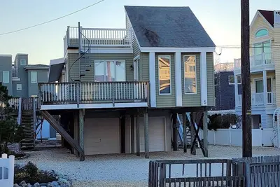 Image de 3rd from the Ocean in Harvey Cedars!