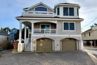 Image de 4 bedroom accommodation in Brant Beach