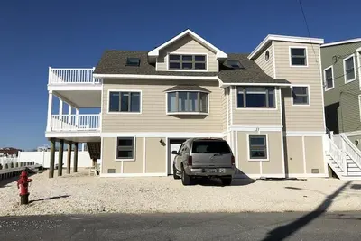 Image de Bayfront classic beach beach house