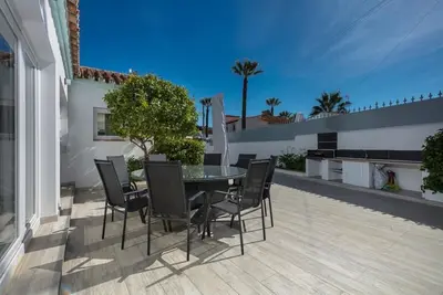 Image de Casa Marissa, Contemporary 4 Bed Villa in Central Puerto Banus
