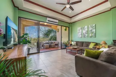 Image de Stunning Gated Condo w/Pool, Desk, Quiet Beaches