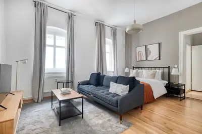 Image de Upscale Mitte Studio w/ super central location, by Blueground
