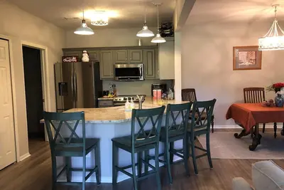 Image de Quiet 2br/2ba Condo Central Location
