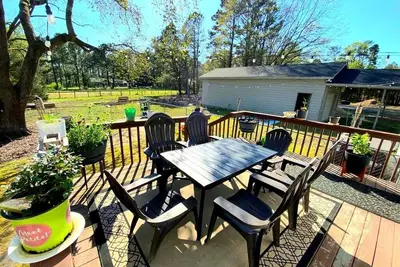 Image de Cozy Ranch Home near Downtown Raleigh