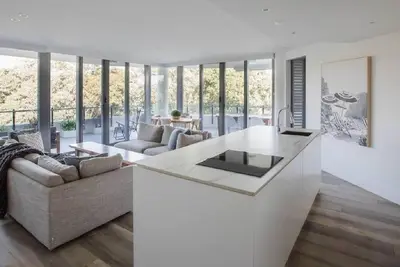 Image de Unit 118 Luxury Beachfront Penthouse - Cotton Beach