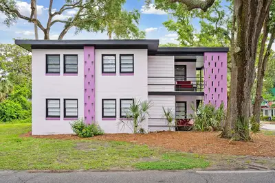 Image de Great Location, Vintage and Fun Folly Vacation 120 Unit B