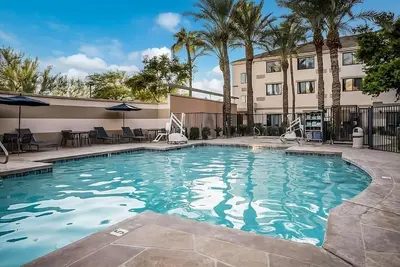 Image de Experience Hot Air Balloon Ride! Relaxing Unit w/ Pool View! Outdoor Pool