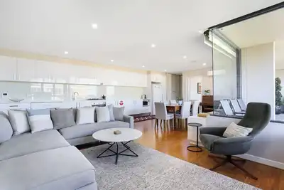 Image de Spacious 2br luxe Waverton Village apartment w/ harbour glimpses